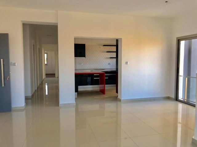 Flat For Sale in Yeni Boğaziçi, Famagusta