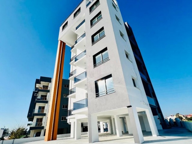 2+1 BRANDNEUE LUXUS-PENTHOUSE ZUM VERKAUF IN YENIBOĞAZİÇI MIT HERRLICHEM MEERBLICK 