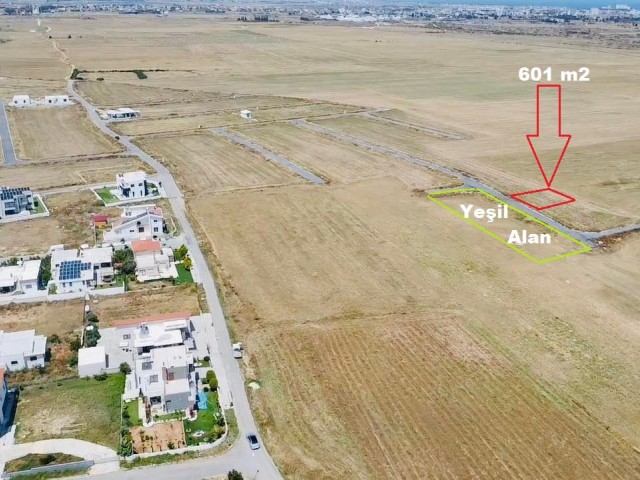 601 m2 LAND FOR SALE SUITABLE FOR VILLA BUILDING WITH WIDE GARDEN IN MUTLUYAKA