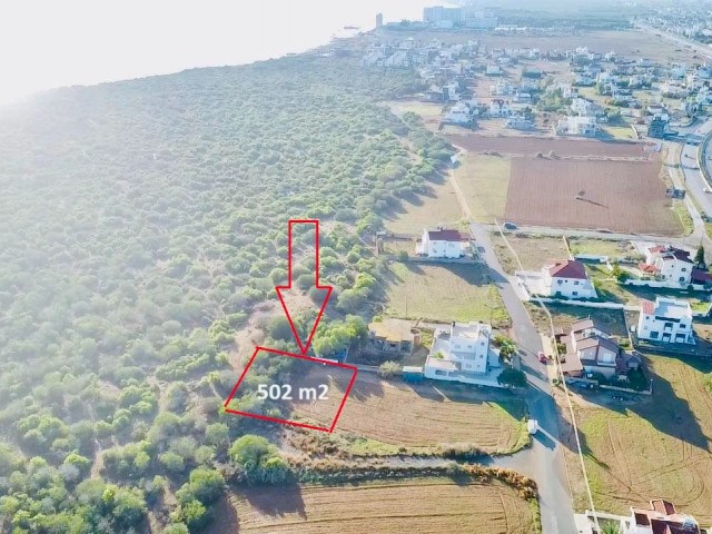 LAND FOR SALE IN YENİBOĞAZİÇİ CRYSTAL ROCKS AREA, WALKING DISTANCE TO THE SEA