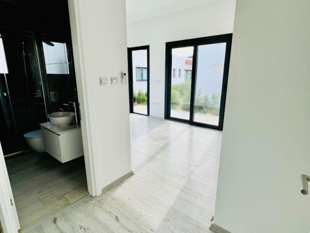 3+1 SINGLE FLOOR NEW LUXURY VILLA WITH POOL FOR SALE IN YENİBOĞAZİÇİ