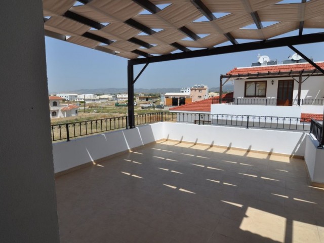 3+1 TRIPLEX TWIN VILLA WITH GARDEN FOR SALE IN İSKELE BAHÇELER