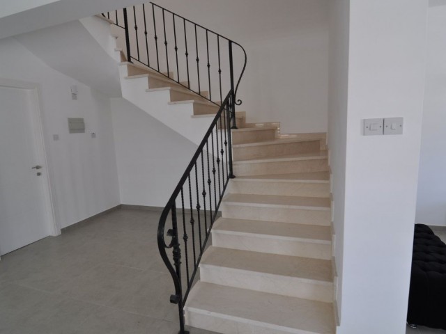 3+1 TRIPLEX TWIN VILLA WITH GARDEN FOR SALE IN İSKELE BAHÇELER