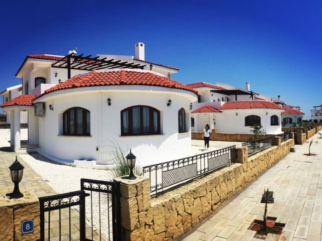 3+1 DUPLEX VILLA WITH LARGE GARDEN FOR SALE IN İSKELE BAHÇELER