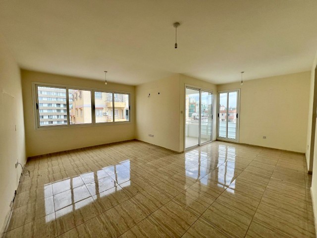 3+1 UNFURNISHED FLAT FOR RENT IN GÜLSEREN