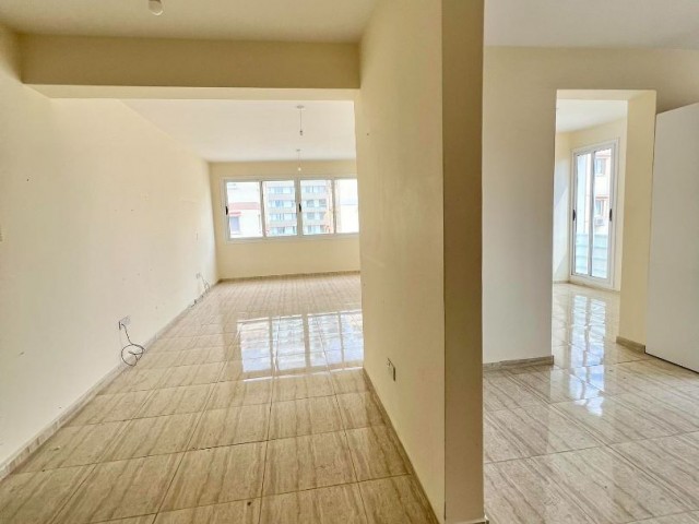 3+1 UNFURNISHED FLAT FOR RENT IN GÜLSEREN