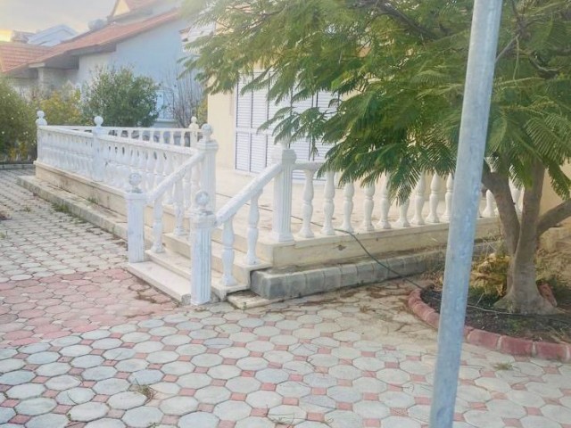 5+1 DUPLEX VILLA FOR SALE IN İSKELE BOGAZ, WALKING DISTANCE TO THE SEA