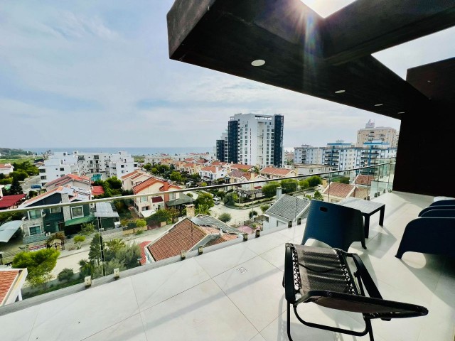 2+1 LUXUS-PENTHOUSE ZU VERKAUFEN MIT ERSTAUNLICHEM MEERBLICK IN İSKELE LONG BEACH