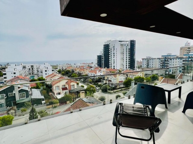 2+1 LUXUS-PENTHOUSE ZU VERKAUFEN MIT ERSTAUNLICHEM MEERBLICK IN İSKELE LONG BEACH