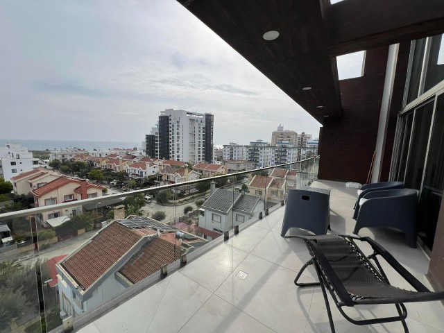 2+1 LUXUS-PENTHOUSE ZU VERKAUFEN MIT ERSTAUNLICHEM MEERBLICK IN İSKELE LONG BEACH