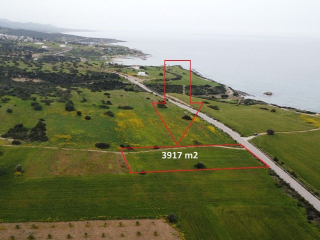 3917 m2 FIELD FOR SALE IN KAPLICA, ON THE MAIN ROAD, 300 METERS FROM THE SEA