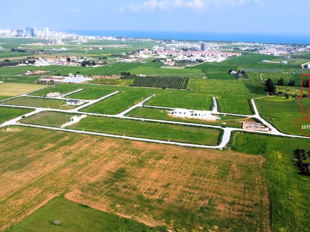 زمین 1079 متری برای فروش در اوتوکند، مناسب برای ویلاسازی با باغ بزرگ