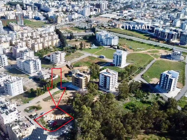 MAĞUSA KALİLAND BÖLGESİNDE APARTMAN YAPIMINA UYGUN SATILIK ARSA 