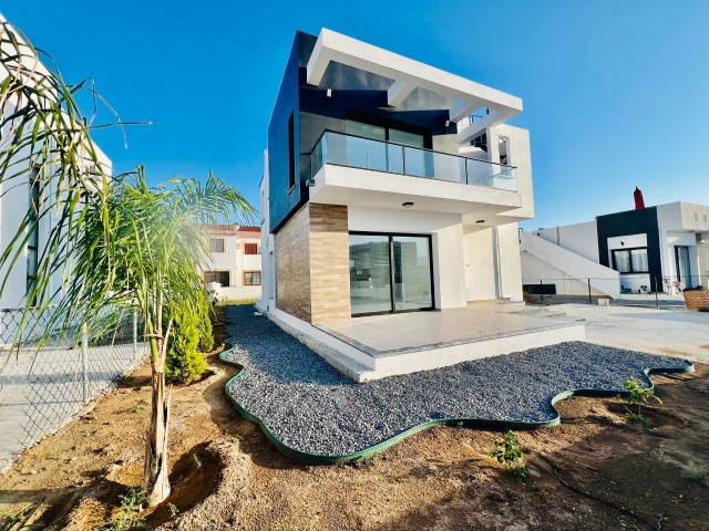 3+1 NEW DUPLEX VILLA FOR SALE IN İSKELE BOGAZ, WALKING DISTANCE TO THE SEA