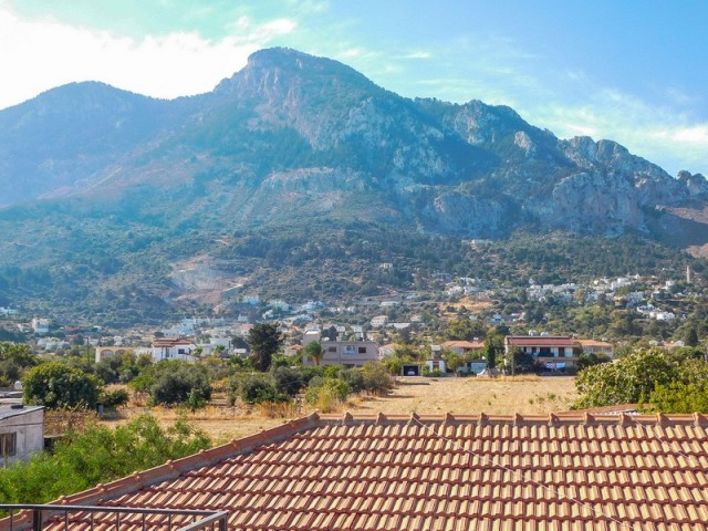 Bungalow For Sale in Karşıyaka, Kyrenia