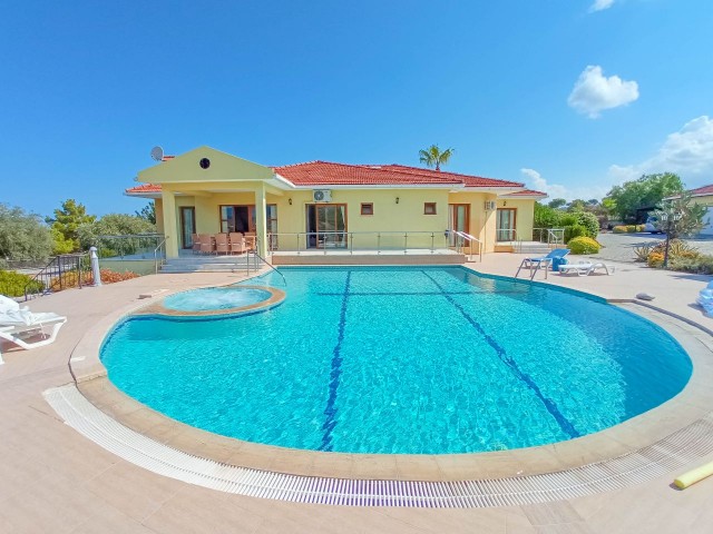 Wow - a Unique 4 Bedroom Bungalow set in over 4 Donum of Land + Incredible Panoramic Views + Private Pool  in Alagadi