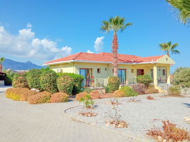 Wow - a Unique 4 Bedroom Bungalow set in over 4 Donum of Land + Incredible Panoramic Views + Private Pool  in Alagadi