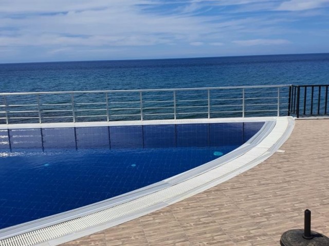 Wow ! Wow ! Wow ! What a view - ! Spacious 3 Bedroom Villa right next to the Sea