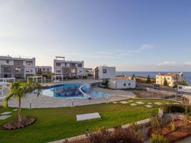 JUST REDUCED-Front Line Sea vie ① from this Stunning Duplicate ① Apartment on this attractive site lloythth Shared s Lloimming Pool, in kleine Erenkoy ** 