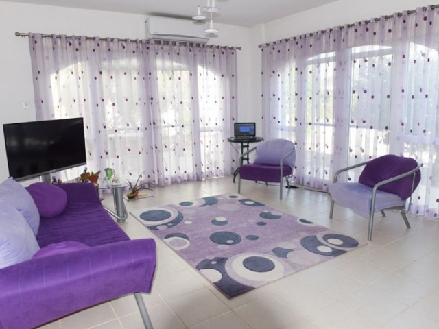 3 bedroom + luxury flat in a complex in Gaziveren ** 