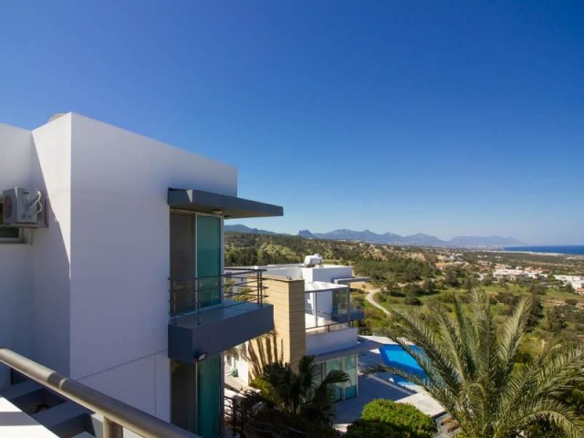 Stunning 3 Bedroom Villa ① Private beheizte Pool, and Amazing Panoramic vie Llosa of Esentepe and the Mediterranean Sea ** 