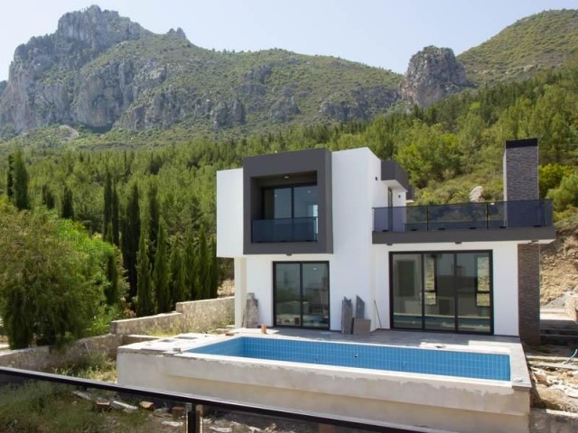 Brand ne Llogara 3 Bedroom Villas Llogara Private Pool Set In The Amazing Foothills of St Hillarion Castle In The Trans Llogarail Karmi Valley ** 