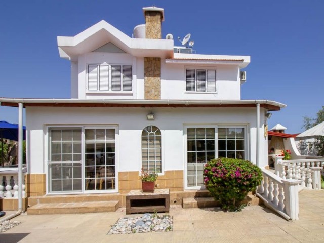 Fantastic Buy - A Well Presented 3 Bedroom Villa With Shared Pool In This Popular Village Of Ozankoy