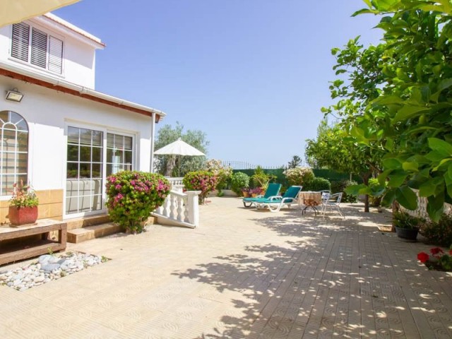 Fantastic Buy - A Well Presented 3 Bedroom Villa With Shared Pool In This Popular Village Of Ozankoy