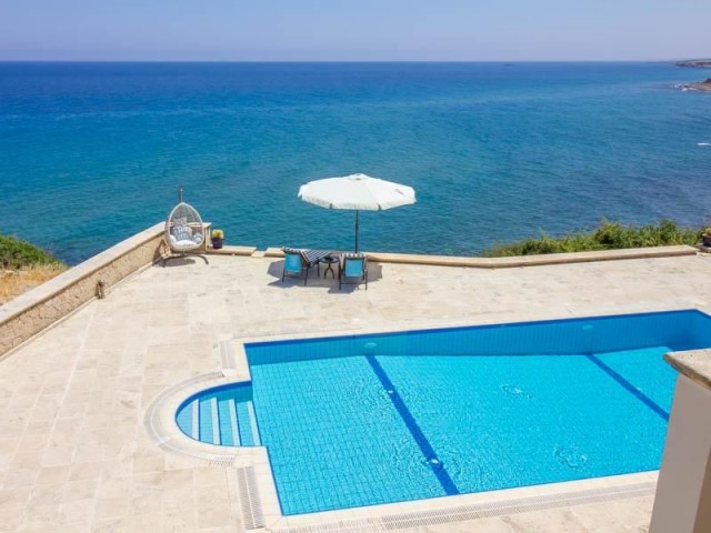 Beautifully Presented 4 Bedroom Villa With A Stunning 'Front Line,  Zero To The Sea' Position With Private Pool