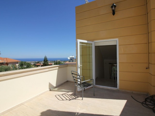 Perfect Location - 4 Bedroom Villa with Private Pool, Mountain and Sea Views - 10 Minutes from The English School of Kyrenia