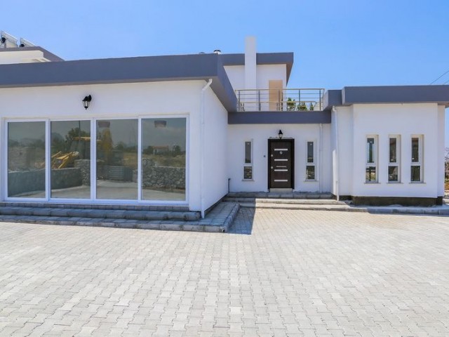 Villa For Sale in Çatalköy, Kyrenia