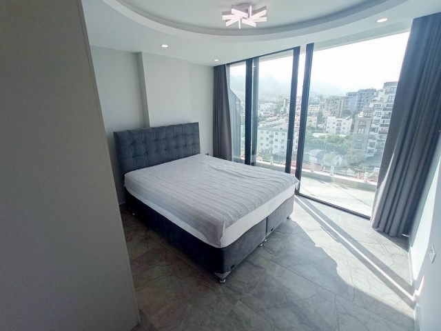 3+1 Lüks Penthouse + Ortak Yüzme Havuzu + Full Eşyalı + Merkezi Lokasyon + Türk Koçanlı