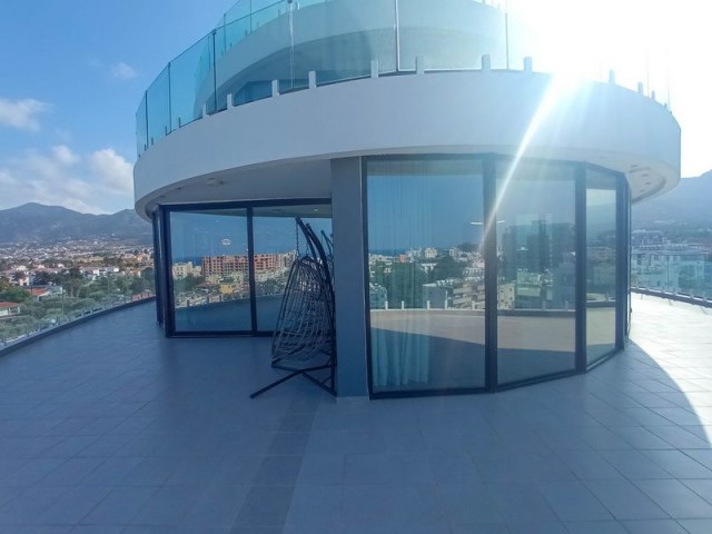 3+1 Lüks Penthouse + Ortak Yüzme Havuzu + Full Eşyalı + Merkezi Lokasyon + Türk Koçanlı