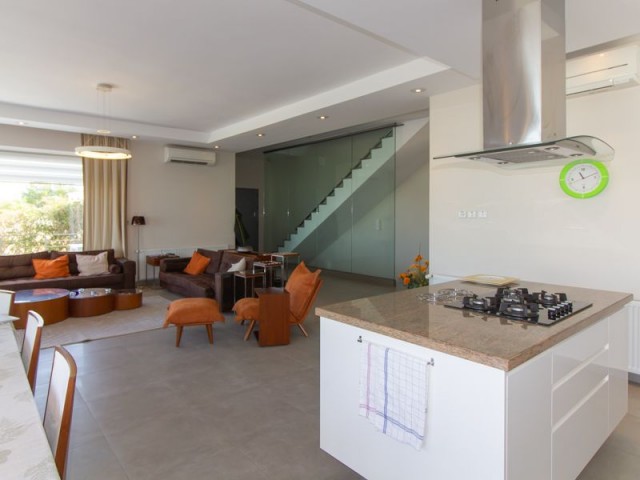 Villa For Sale in Çatalköy, Kyrenia