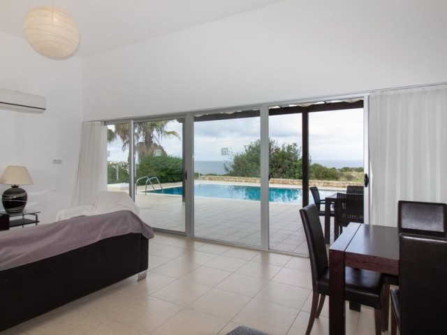 Zu verkaufen 3+1 Villa + Mit Blick aufs Meer + Vollständig möbliert + Privater Pool ref 104v
