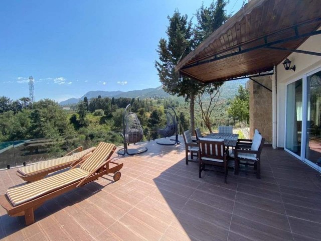 Ultra luxuriöse 3+1 Villa mit atemberaubender Aussicht in Zeytinlik, Kyrenia