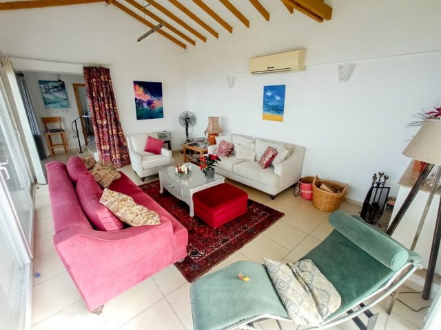 Unmissable opportunity in Esentepe with magnificent sea and mountain views + detached garden + 3 bedrooms!