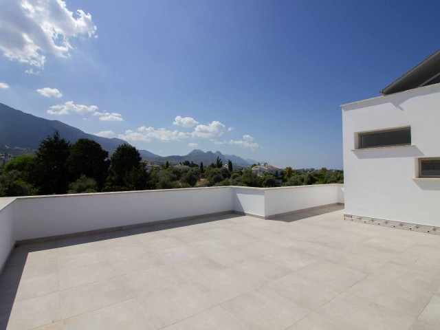 4 bedroom brand new modern design villa + private pool + rooftop terrace + large plot size