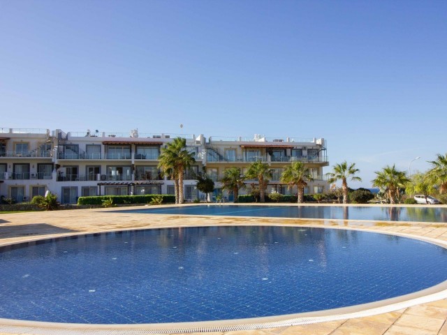 A lovely peaceful 2 bedroom apartment with shared pools and well maintained gardens with stunning views + Exchange title deeds in owners name