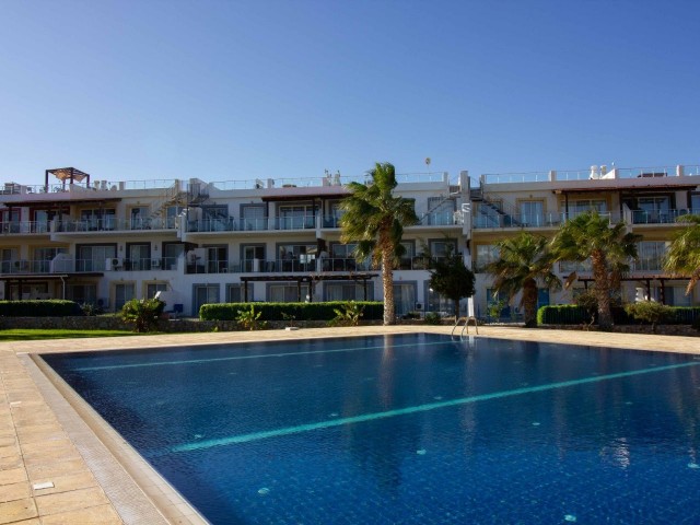 A lovely peaceful 2 bedroom apartment with shared pools and well maintained gardens with stunning views + Exchange title deeds in owners name