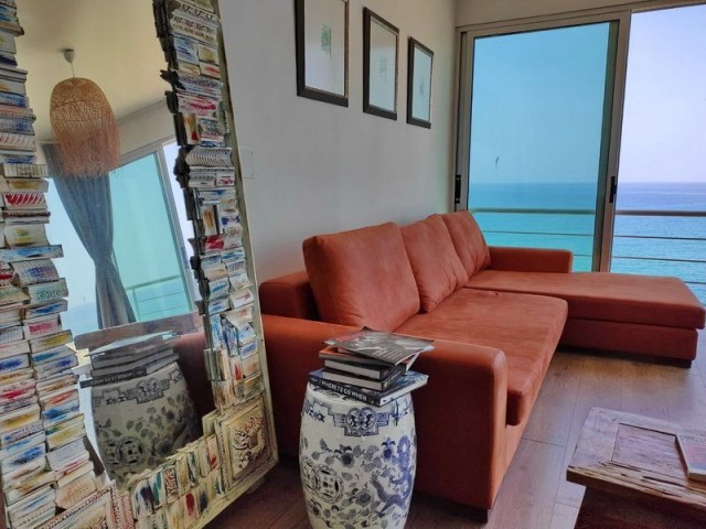 2+1 Apartment direkt am Meer in Tatlısu + Dachterrasse + perfekte Aussicht