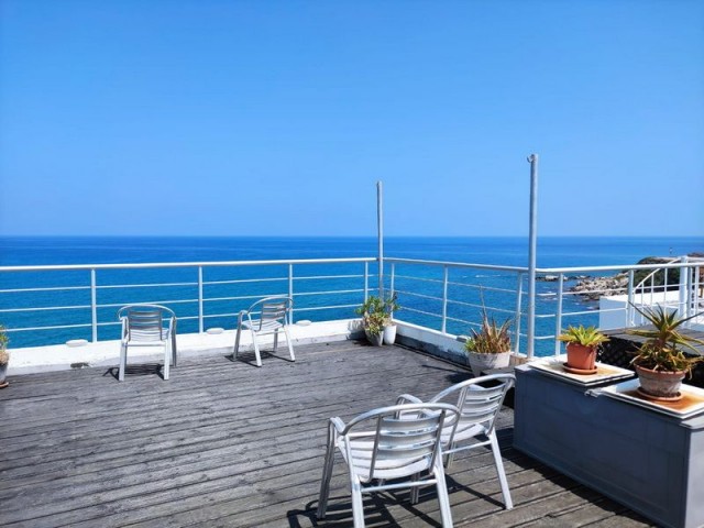 2+1 Apartment direkt am Meer in Tatlısu + Dachterrasse + perfekte Aussicht