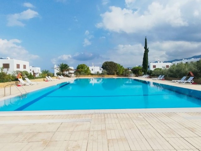 Amazing 3 bedroom 'refurbished' villa in the much sought after area of Kucuk Erenkoy + shared pool 