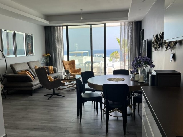 Luxus-Penthouse (Eckwohnung) in der Esentepe-Bucht