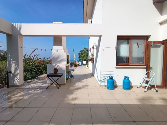 4-bedroom resale villa + swimming pool + sea and mountains views + Title deed in the owner’s name, VAT paid