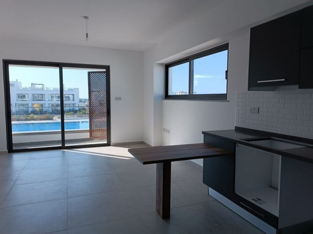 Stüdyo Penthouse Daire (Sadece 1 Tane Kaldı) + Sahile Sıfır Konum + Olimpik Boyutta Üçlü Yüzme Havuzu + Biyolojik Çiftlik + Isıtmalı Kapalı Havuz + Çok Sayıda Tesis İçi Olanak