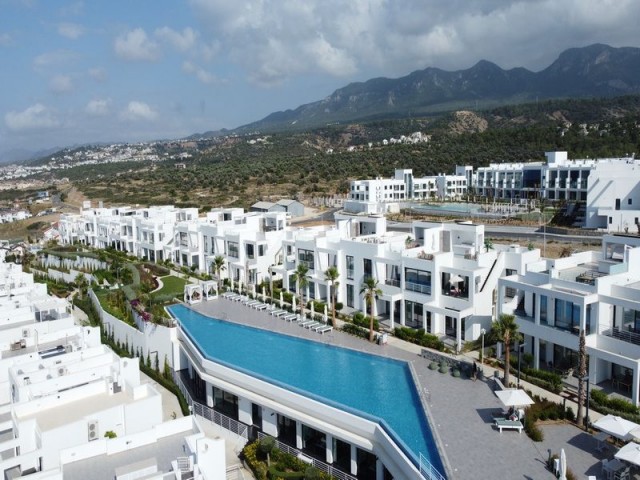 Moderne Wiederverkaufswohnung mit 2 Schlafzimmern + Gemeinschaftspool mit Meerblick + Zugang zum Meer + allen Annehmlichkeiten vor Ort