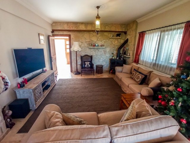 4 bedroom second hand villa + Roma End Swimming Pool + Large Plot Size + Central Heating + Garage. Title deed in the name of the seller - VAT paid and Pre-74 Turkish Title Deed