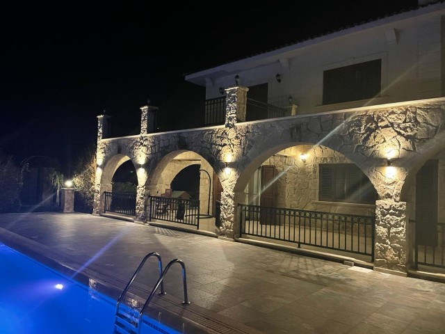 4 bedroom second hand villa + Roma End Swimming Pool + Large Plot Size + Central Heating + Garage. Title deed in the name of the seller - VAT paid and Pre-74 Turkish Title Deed