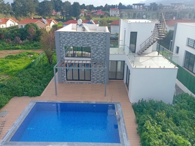 3 bedroom villas + swimming pool + air conditioner + white goods + open fire